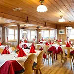Sattleggers Alpenhof & Feriensternwarte Hotel 3*