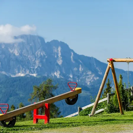 ホテル Sattleggers Alpenhof & Feriensternwarte グライフェンブルク