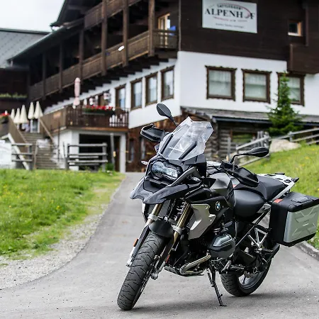 Sattleggers Alpenhof & Feriensternwarte Hotel Greifenburg