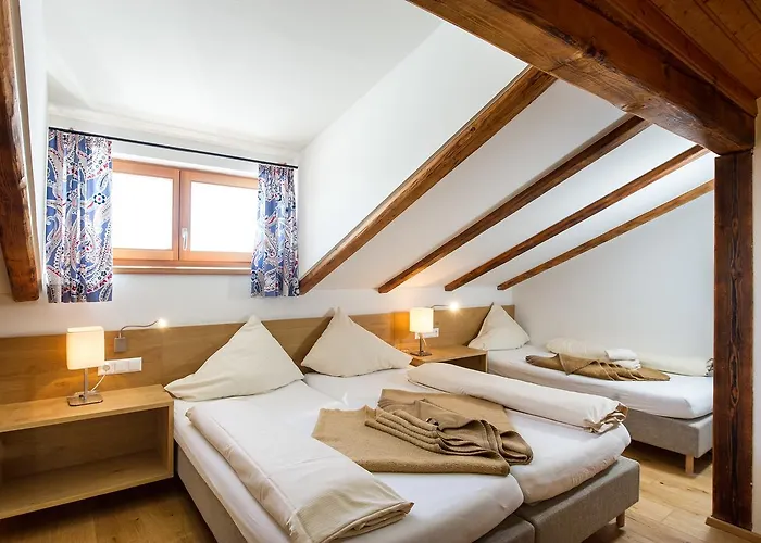 Hotel Sattleggers Alpenhof & Feriensternwarte Greifenburg