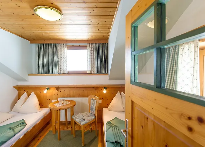 Sattleggers Alpenhof & Feriensternwarte Greifenburg